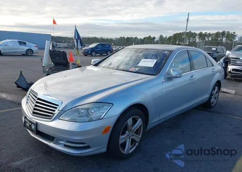 2010 Mercedes-Benz S 550 from USA, damaged, VIN WDDNG7BB8AA294189
